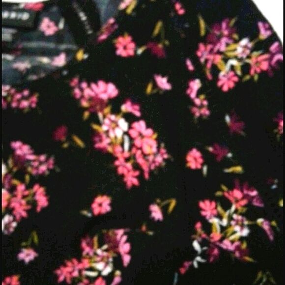 Torrid Boho Black & Pink Floral Long Sleeve Peasant Flowy Top - Picture 6 of 12